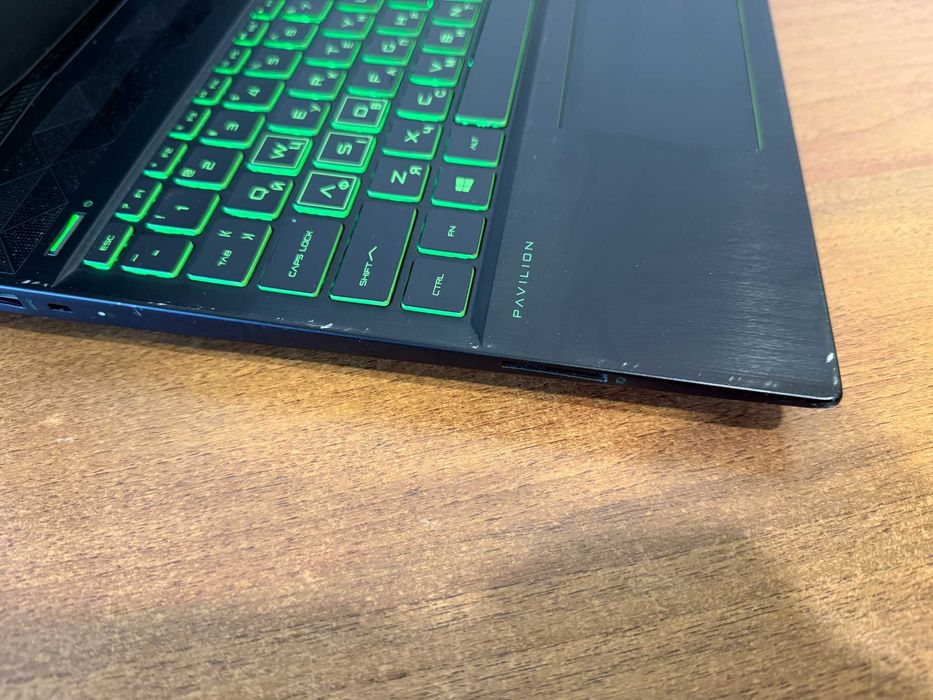 HP Pavilion Gaming 15-cx0018na. Intel Core i7-8750H, GeForce GTX 1060, Ram 16GB, SSD 512Gb
