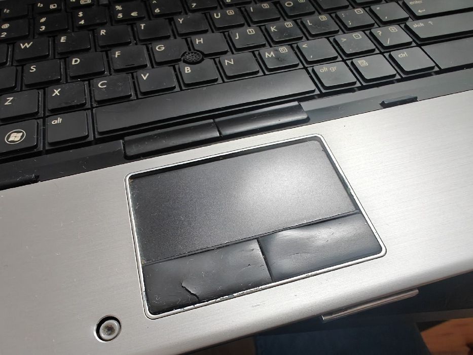 Laptop hp 8440p + stacja dokująca