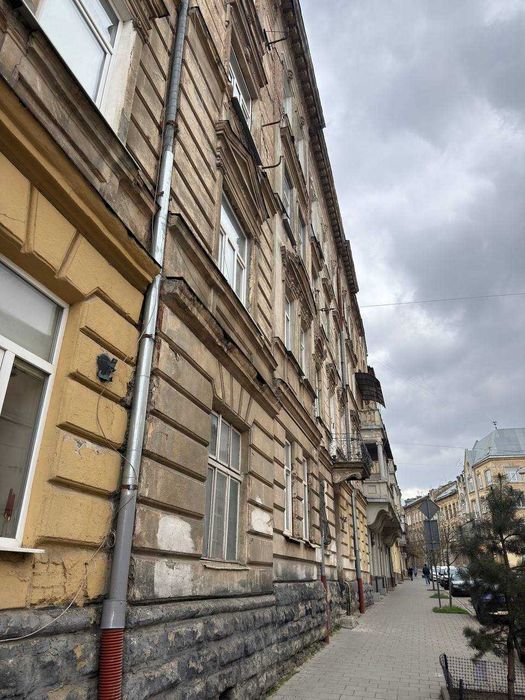 Продаж квартири в центрі Львова — вул. Замарстинівська