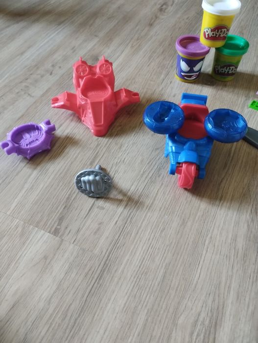 Ciastolina Play Doh Spiderman, Kapitan America, Avengers
