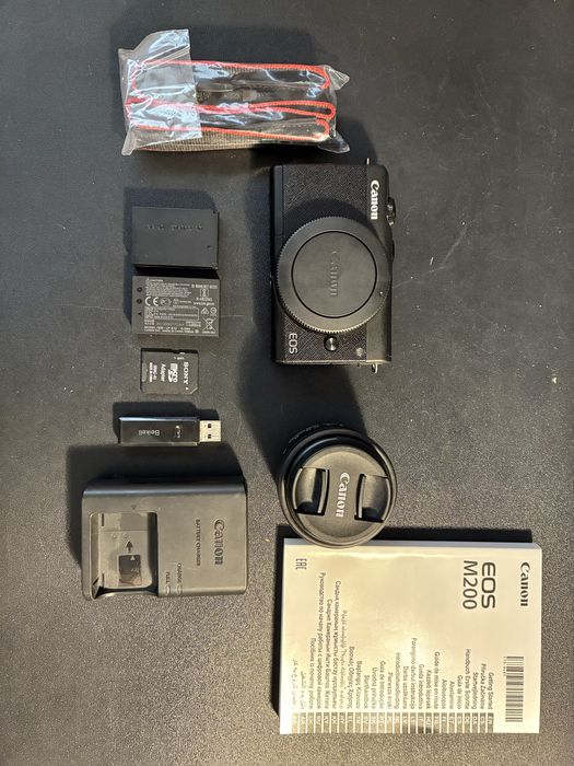 Canon M200 - excelente estado