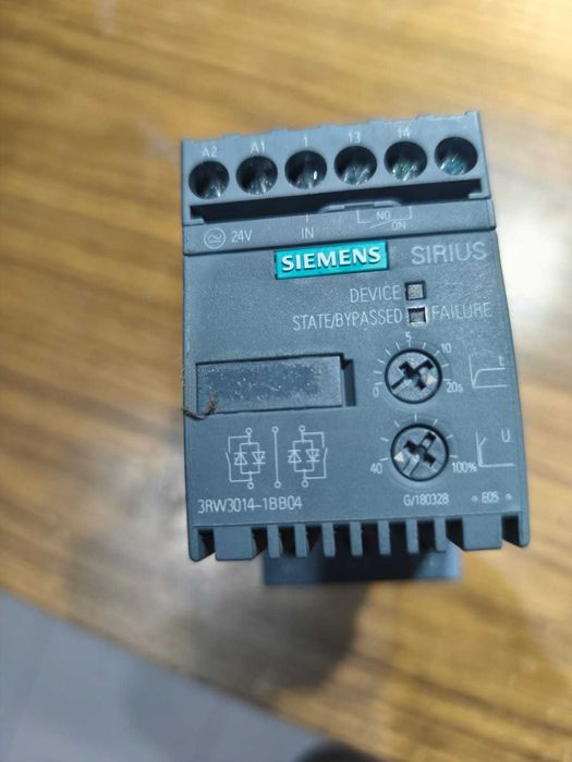 Arrancador suave. Siemens 3RW3014-1BB04.