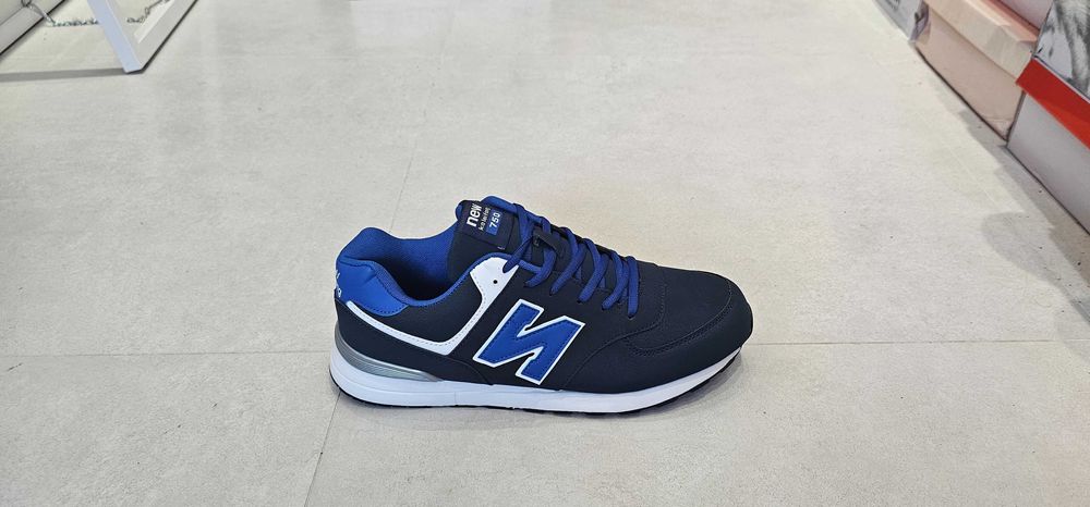Granatowe Buty Sportowe 42 Sneakersy