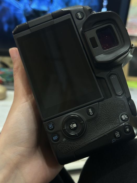 Камера Canon eos R