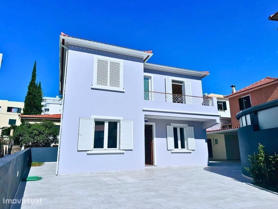 Moradia T3 Moderna com 3 Suítes no Centro do Funchal – Zona do Til