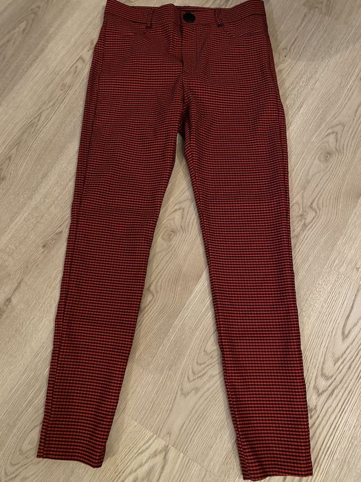 Czerwone spodnie w czarną kratę Zara rozm. L