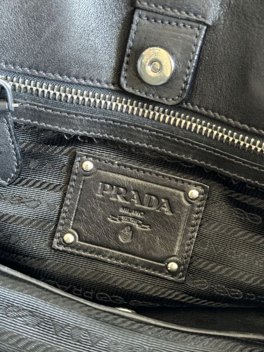 Вінтажна шкіряна сумка Prada
