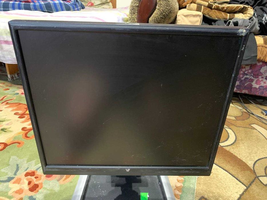 Продам монітори різних виробників