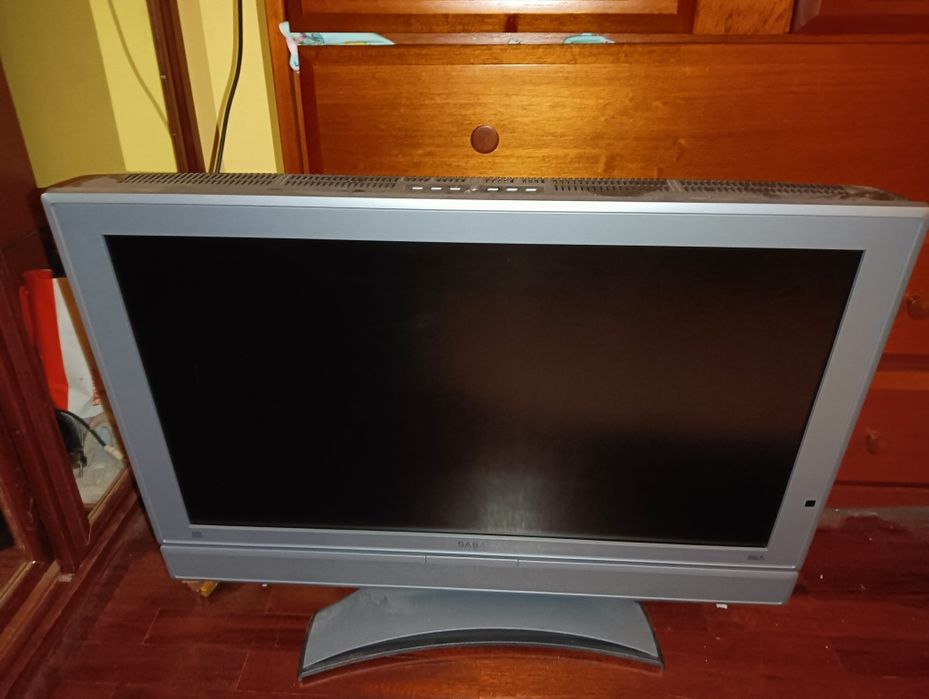 Televisão lcd 32