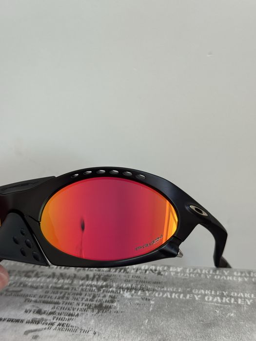 Oakley Plantaris Prizm Ruby