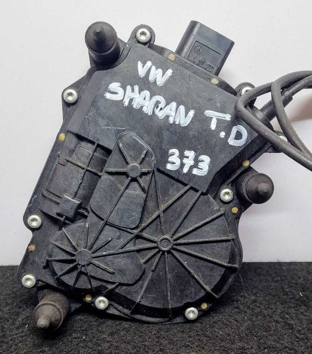 Fechadura / Fecho Porta Trás Direito 7N0843745 - VW SHARAN