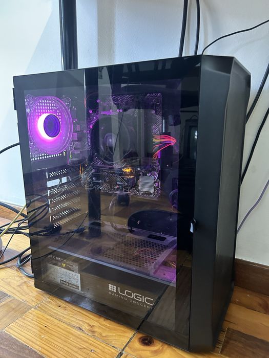 Vendo PC gaming AMD Ryzen 7 5700 32Ram  1T Armazenamento