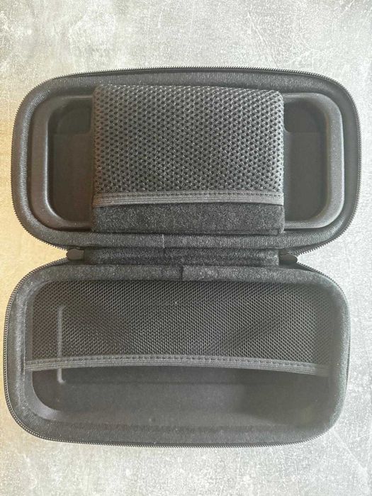 Nintendo Switch + Comando sem fio + Fifa 23 + Mario Kart