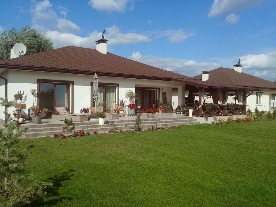 Продаж ділянки з виходом на  озеро на р. Десна. с. Новосілки Вишгород