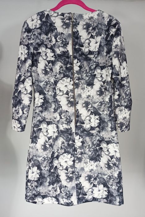 ZARA 38 M Czarno biało szara krótka sukienka w piękne kwiaty retro