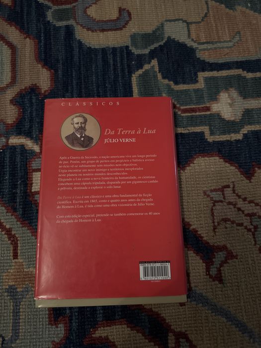 Livro “Da Terra à Lua”