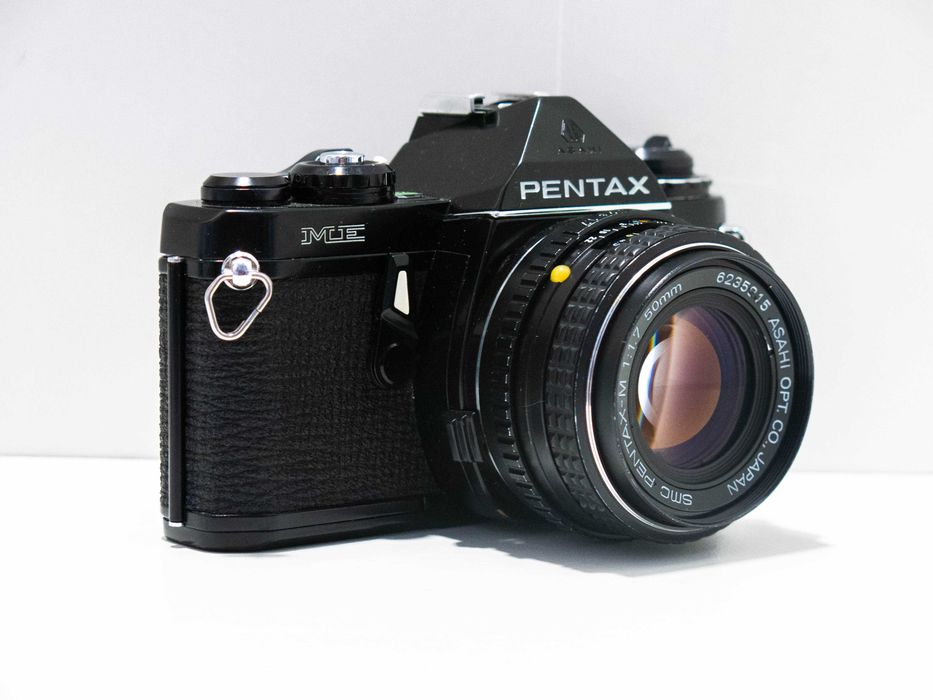 Câmara Fotográfica Pentax ME - Black