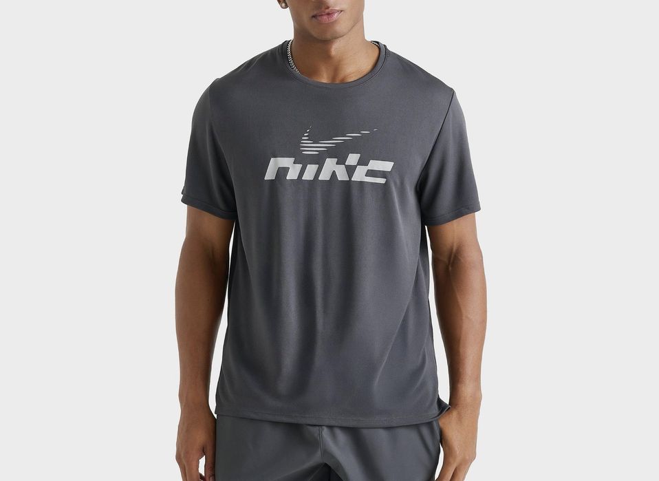 ОРИГІНАЛ Чоловіча Футболка Nike M Miler Flash Dri-FIT IB4127-070 з США