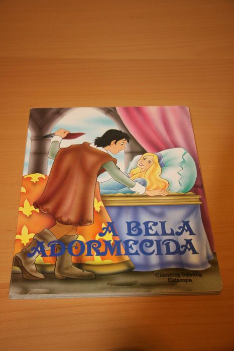 Livro "A Bela Adormecida"