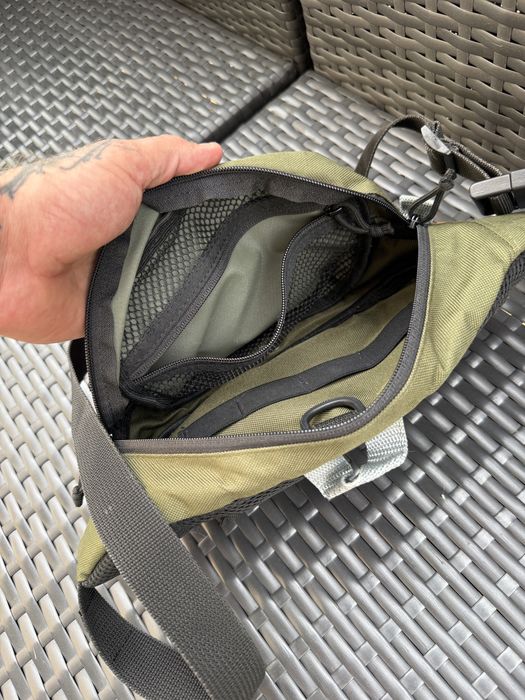 Saszetka nerka Szwendam Się khaki – outdoor / góry – stan idealny