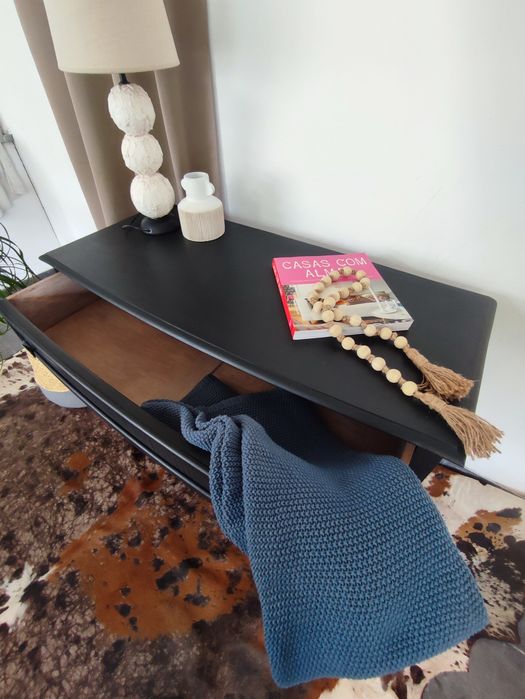 Cómoda de madeira maciça