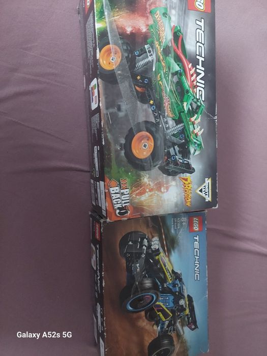 Dwa zestawy z lego technic