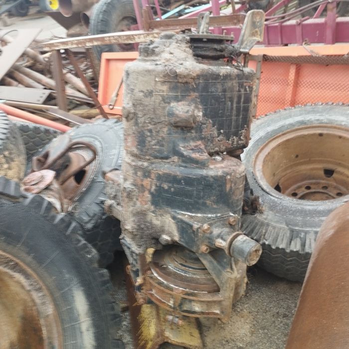 Роздатка автомобіля краз кран