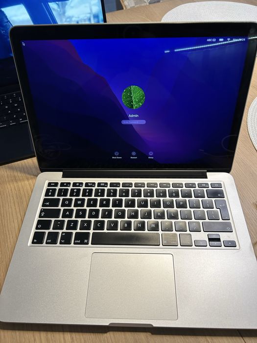 MacBook Pro (Retina, 13-inch, Early 2015)