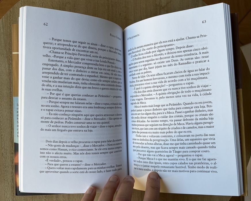 Livro “O Alquimista” de Paulo Coelho - Portes de envio incluidos