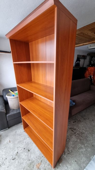 Regał w bardzo dobrym stanie