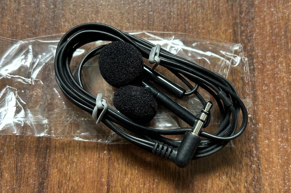 Fones Novos com fio