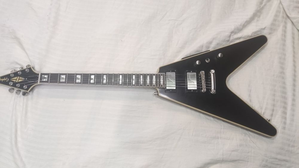 epiphone flying v - Купить музыкальные инструменты - Цена на OLX.ua
