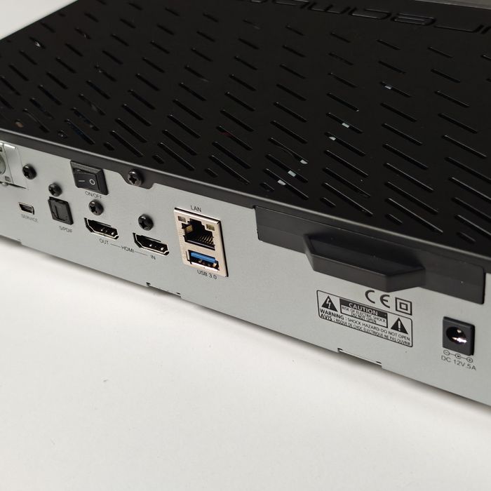 Dekoder DVB-C, DVB-S, DVB-S2, DVB-T, DVB-T2 Dreambox DM900