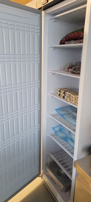 Szafa mroźnicza Yato 340 l