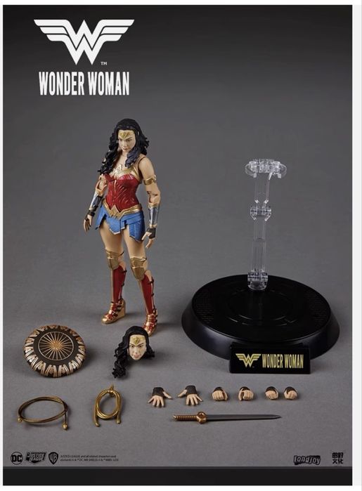 Figura Wonder Woman DC – articulada – completa com caixa