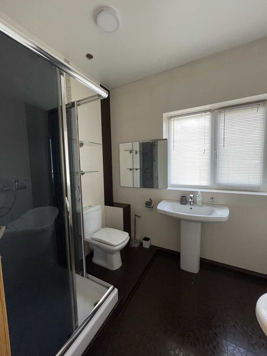 Будинок 450м2 біля печерської школи