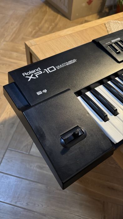 Синтезатор Roland XP-10 в чудововму стані !