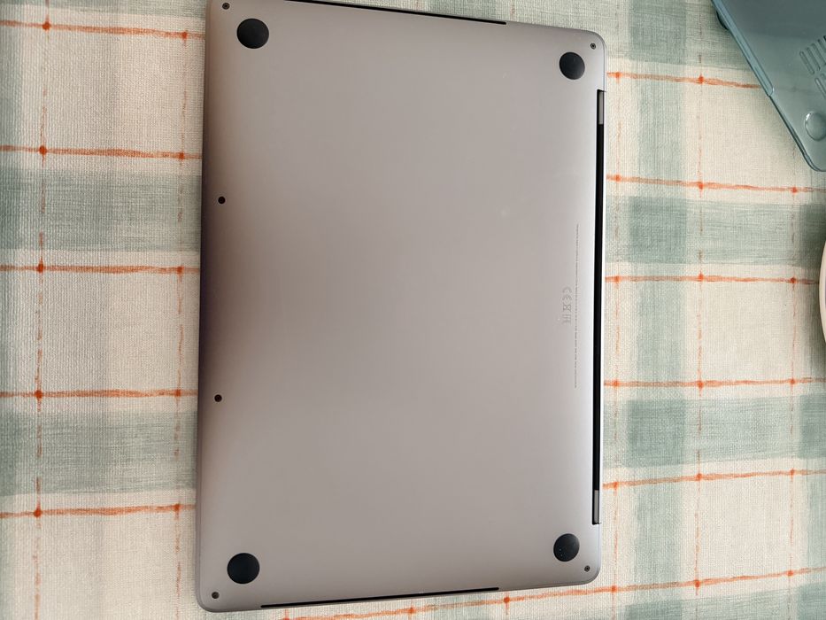 Apple Macbook Pro (13 Polegadas 2020)