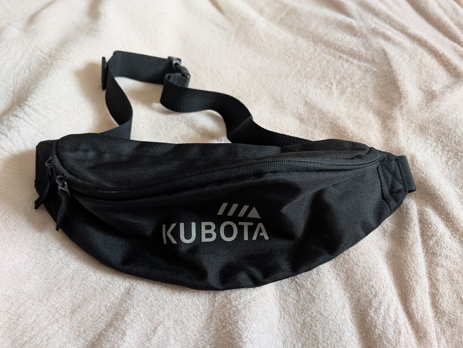 Kubota KNC01 Czarna nerka unisex