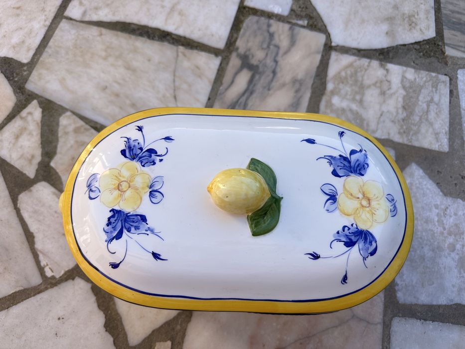 Vintage Ceramic Bread Box436854932542607362