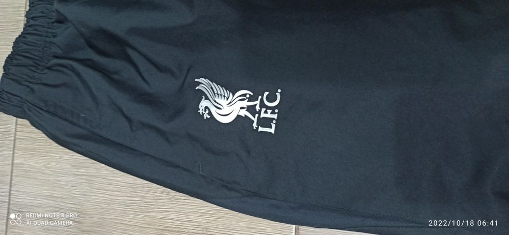 Liverpool spodnie dresy