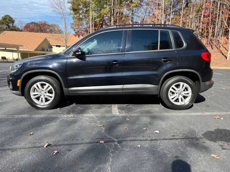 Volkswagen Tiguan      2016