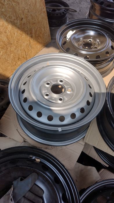 5x114,3 et 55 honda felgi stalowe