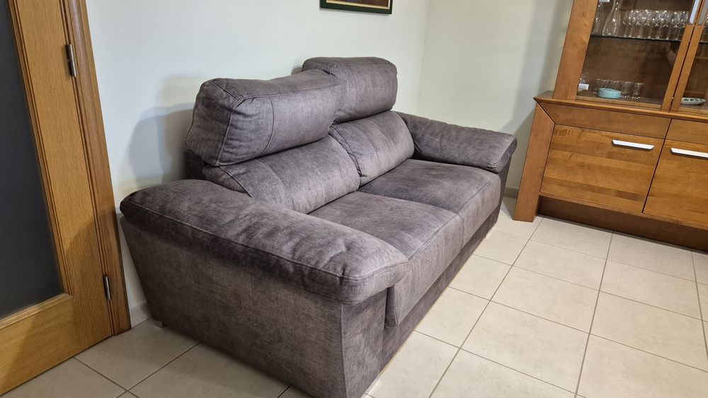 Vendo sofá semi-novo