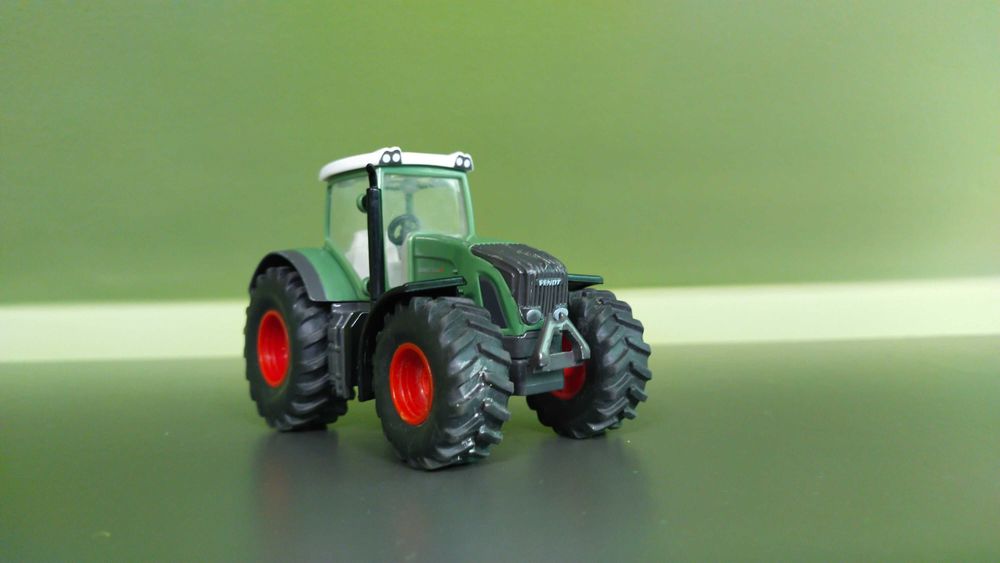Siku traktor Fendt 1 50