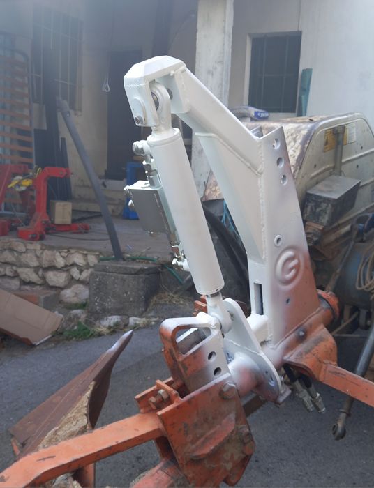 Serviços de soldadura, serralharia, hidraulica, etc.