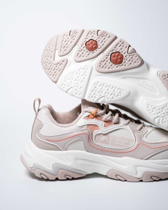 Женские зимние кроссовки Xtep Outdoor Shoes на флисе (2 цвета)