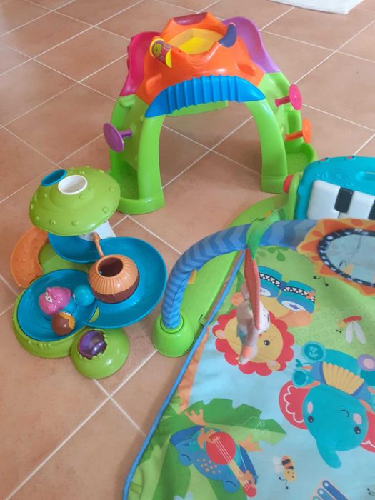 Tapete Bebé e Jogos Educativos