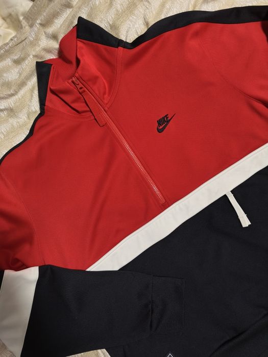 Кофта Nike,на змейке размер М мужская
