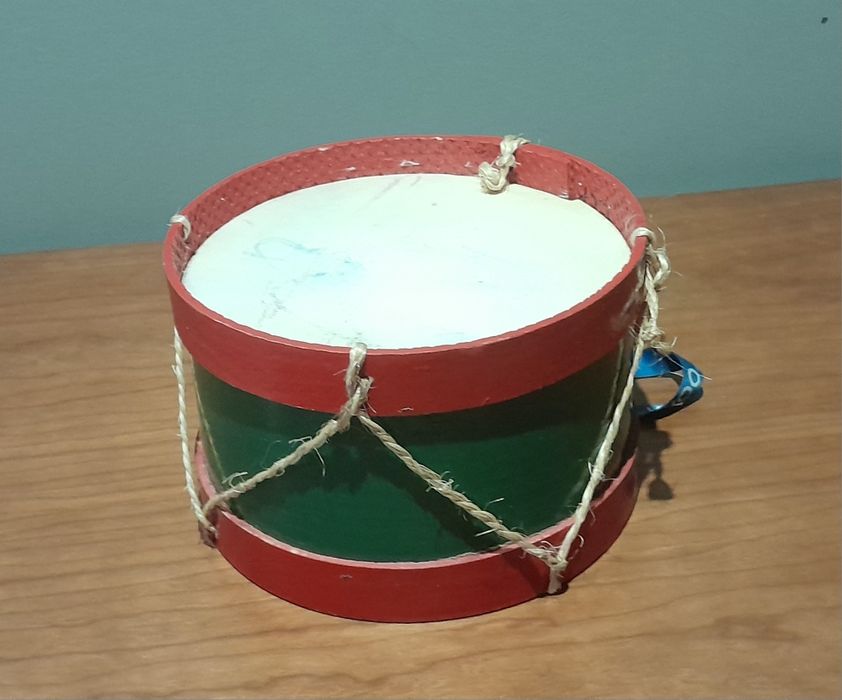 Tambor de criança para Nicolinas